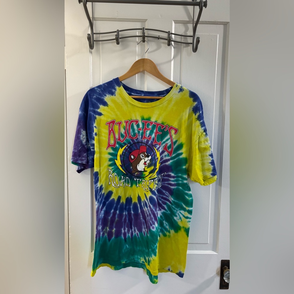 Buc-ee's Tie-Dye Short Sleeve Tee - Multicolor